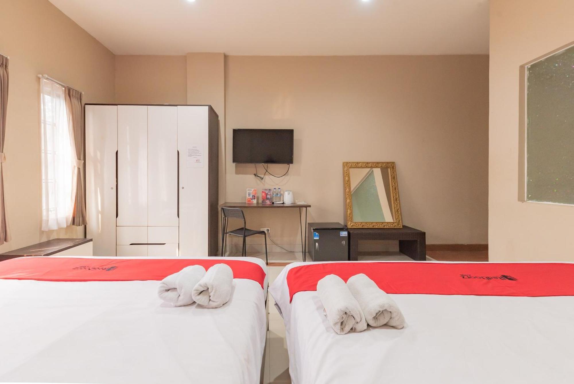 Reddoorz @ Malabar Street Hotel Bandung Exterior photo